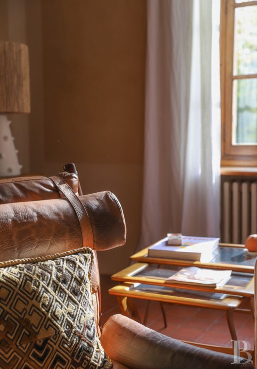 A traditional yet bold village house in the Alpes-de-Haute-Provence, to the south of Forcalquier - photo  n°11